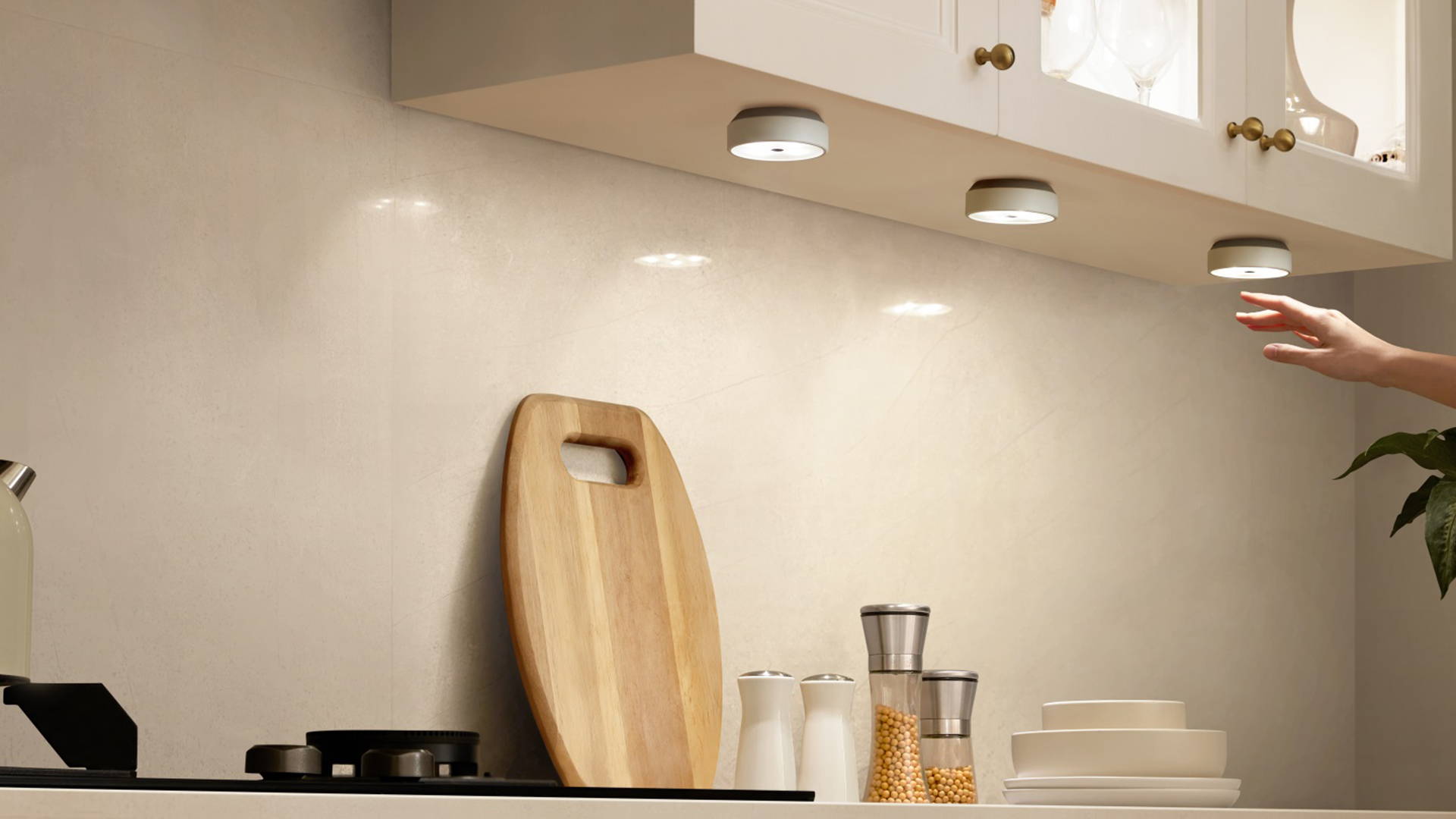 EZVALO Led Puck Lights Group Control Under Lights with Remote